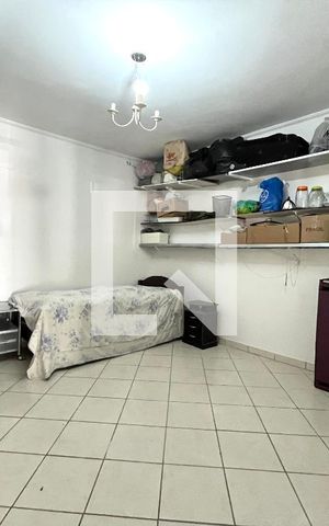 Casa para alugar com 70m², 2 quartos e 2 vagas Casa para alugar com 70m², 2 quartos e 2 vagasSala/Quarto