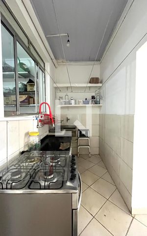 Casa para alugar com 70m², 2 quartos e 2 vagas Casa para alugar com 70m², 2 quartos e 2 vagasCozinha