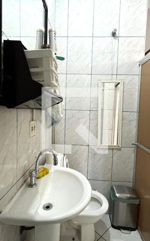 Casa para alugar com 70m², 2 quartos e 2 vagas Casa para alugar com 70m², 2 quartos e 2 vagasBanheiro