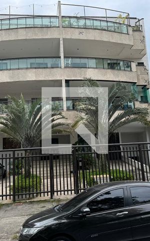 Apartamento à venda com 130m², 3 quartos e 3 vagas Apartamento à venda com 130m², 3 quartos e 3 vagasFachada