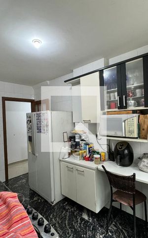Apartamento à venda com 130m², 3 quartos e 3 vagas Apartamento à venda com 130m², 3 quartos e 3 vagasCozinha