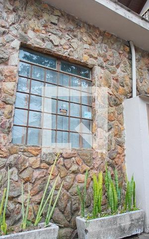 Casa à venda com 250m², 4 quartos e 1 vagaQuarto Anexo - Frente