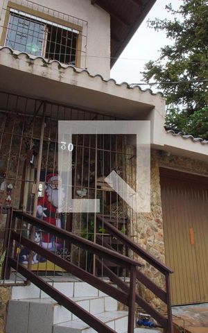 Casa à venda com 250m², 4 quartos e 1 vagaFachada