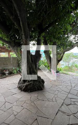 Casa à venda com 80m², 2 quartos e 2 vagasQuintal