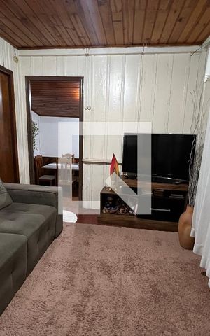 Casa à venda com 80m², 2 quartos e 2 vagasSala