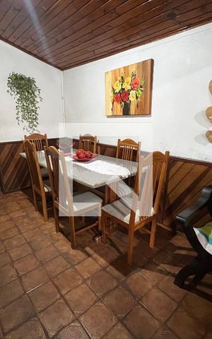 Casa à venda com 80m², 2 quartos e 2 vagasCozinha