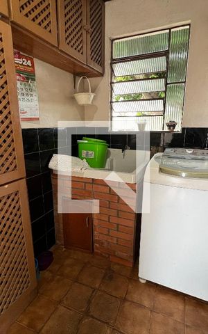 Casa à venda com 80m², 2 quartos e 2 vagasÁrea de Serviço