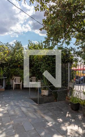 Casa à venda com 220m², 3 quartos e 3 vagasQuintal