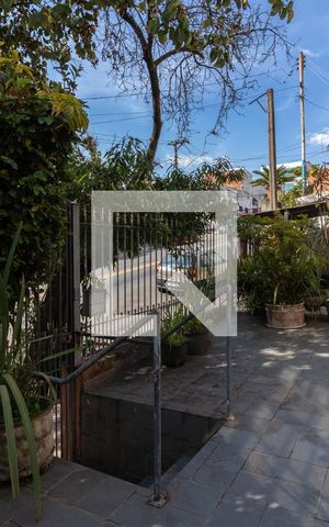 Casa à venda com 220m², 3 quartos e 3 vagasQuintal