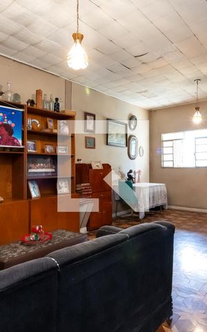 Casa à venda com 220m², 3 quartos e 3 vagasSala