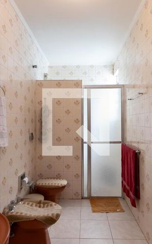 Casa à venda com 220m², 3 quartos e 3 vagasBanheiro