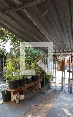Casa à venda com 220m², 3 quartos e 3 vagasGaragem