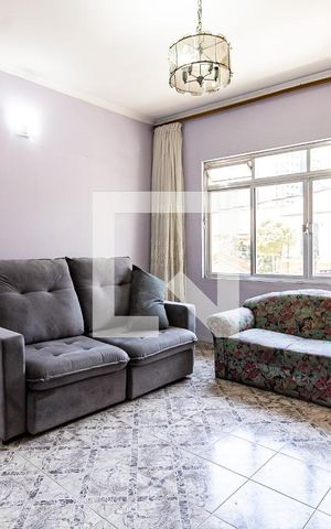 Casa à venda com 300m², 4 quartos e 4 vagas Casa à venda com 300m², 4 quartos e 4 vagasSala da Casa 1