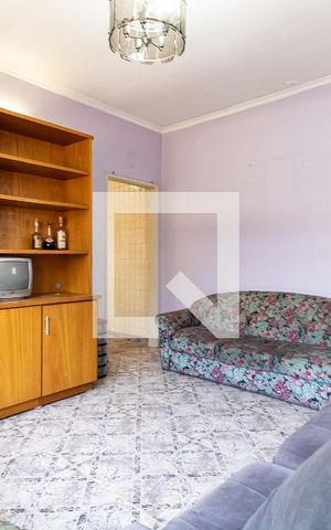 Casa à venda com 300m², 4 quartos e 4 vagas Casa à venda com 300m², 4 quartos e 4 vagasSala da Casa 1
