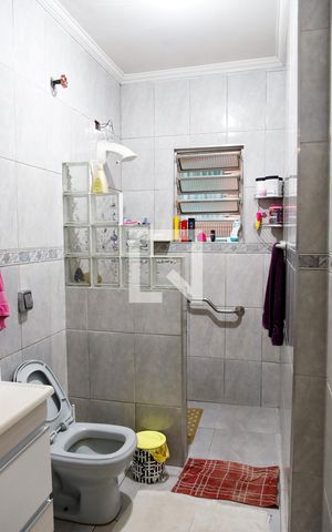 Casa à venda com 252m², 7 quartos e 3 vagas Casa à venda com 252m², 7 quartos e 3 vagasBanheiro
