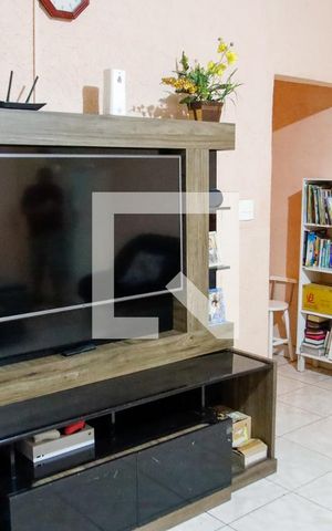 Casa à venda com 252m², 7 quartos e 3 vagas Casa à venda com 252m², 7 quartos e 3 vagassala