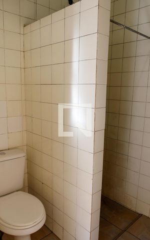 Casa à venda com 252m², 7 quartos e 3 vagas Casa à venda com 252m², 7 quartos e 3 vagascasa 2 banheiro