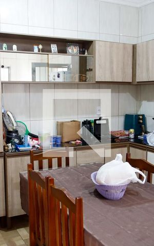 Casa à venda com 252m², 7 quartos e 3 vagas Casa à venda com 252m², 7 quartos e 3 vagasCozinha