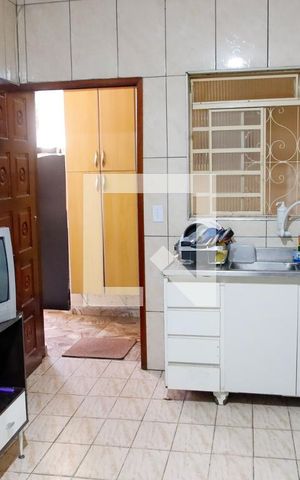Casa à venda com 252m², 7 quartos e 3 vagas Casa à venda com 252m², 7 quartos e 3 vagascasa 3