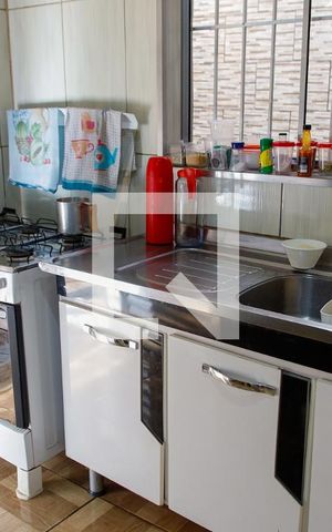 Casa à venda com 252m², 7 quartos e 3 vagas Casa à venda com 252m², 7 quartos e 3 vagasCozinha