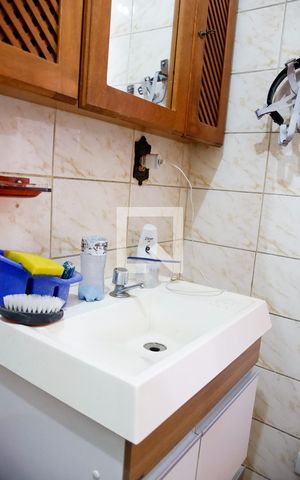 Casa à venda com 252m², 7 quartos e 3 vagas Casa à venda com 252m², 7 quartos e 3 vagascasa 4 / banheiro