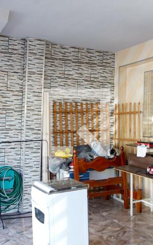 Casa à venda com 252m², 7 quartos e 3 vagas Casa à venda com 252m², 7 quartos e 3 vagasGaragem