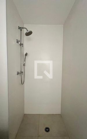 Studio à venda com 21m², 1 quarto e sem vaga Studio à venda com 21m², 1 quarto e sem vagaBanheiro