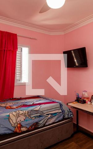 Casa à venda com 150m², 3 quartos e 3 vagas Casa à venda com 150m², 3 quartos e 3 vagasSuíte 2