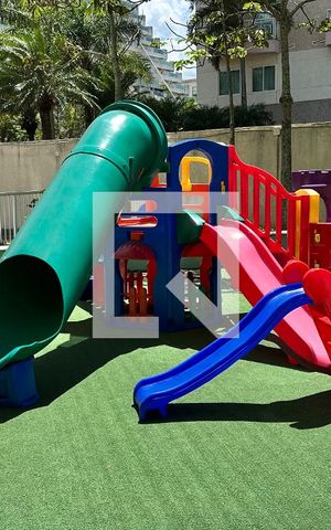 Apartamento para alugar com 99m², 2 quartos e 1 vaga Apartamento para alugar com 99m², 2 quartos e 1 vagaÁrea comum - Playground
