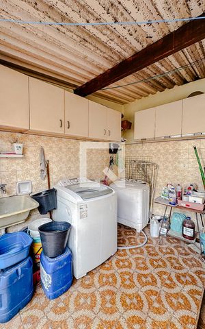 Casa à venda com 173m², 4 quartos e 4 vagasÁrea de Serviço