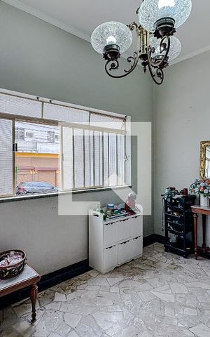 Casa à venda com 173m², 4 quartos e 4 vagasSala