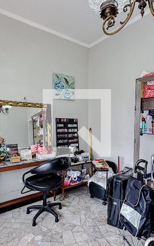 Casa à venda com 173m², 4 quartos e 4 vagasSala