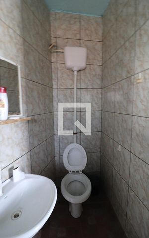 Casa à venda com 572m², 3 quartos e 3 vagas Casa à venda com 572m², 3 quartos e 3 vagasBanheiro