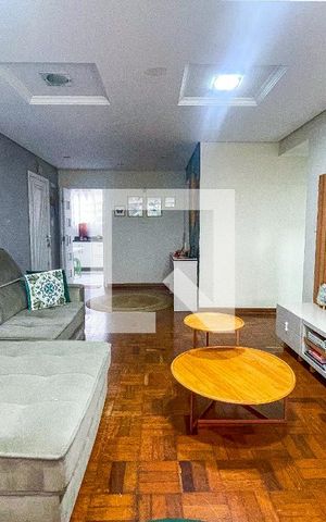 Apartamento à venda com 144m², 3 quartos e 1 vaga Apartamento à venda com 144m², 3 quartos e 1 vagaSala