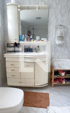 Apartamento à venda com 144m², 3 quartos e 1 vaga Apartamento à venda com 144m², 3 quartos e 1 vagaBanheiro da Suíte 2