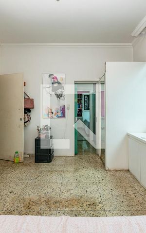 Casa à venda com 460m², 4 quartos e 8 vagas Casa à venda com 460m², 4 quartos e 8 vagasSemi Suíte 1
