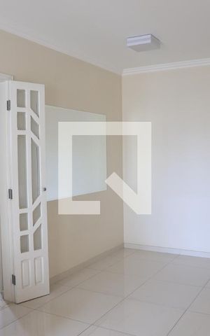Apartamento para alugar com 80m², 3 quartos e 2 vagasSala
