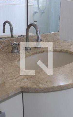 Apartamento para alugar com 80m², 3 quartos e 2 vagasBanheiro da Suíte