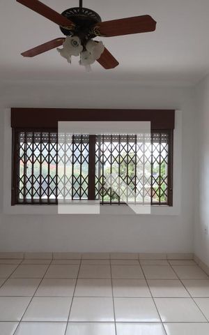 Casa à venda com 587m², 3 quartos e 2 vagasQuarto 1