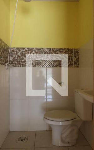 Casa à venda com 587m², 3 quartos e 2 vagasBanheiro de serviço