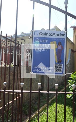 Casa à venda com 587m², 3 quartos e 2 vagasPlaca
