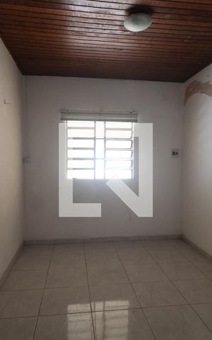 Casa à venda com 587m², 3 quartos e 2 vagasQuarto de Serviço