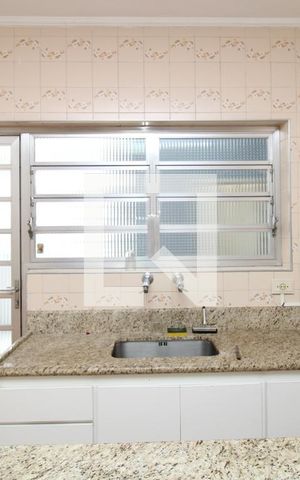 Casa à venda com 180m², 4 quartos e 2 vagasCozinha