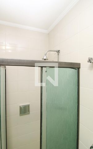 Casa à venda com 180m², 4 quartos e 2 vagasBanheiro da Suíte