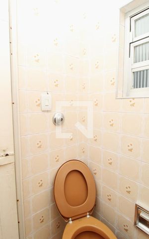 Casa à venda com 180m², 4 quartos e 2 vagasBanheiro de serviço