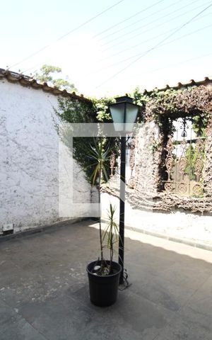 Casa à venda com 180m², 4 quartos e 2 vagasVaranda