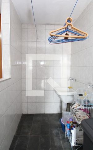 Casa à venda com 180m², 4 quartos e 2 vagasÁrea de Serviço 2