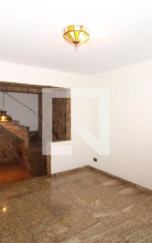Casa à venda com 180m², 4 quartos e 2 vagasSala