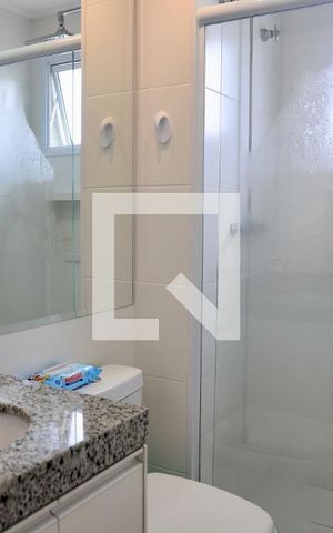 Apartamento à venda com 200m², 3 quartos e 3 vagas Apartamento à venda com 200m², 3 quartos e 3 vagasBanheiro da Suíte 2