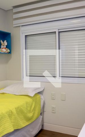 Apartamento à venda com 200m², 3 quartos e 3 vagas Apartamento à venda com 200m², 3 quartos e 3 vagasSuíte 1